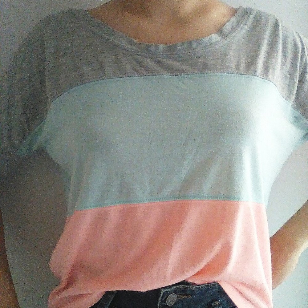 Ardene Batwing Sleeve Colorblock Crop